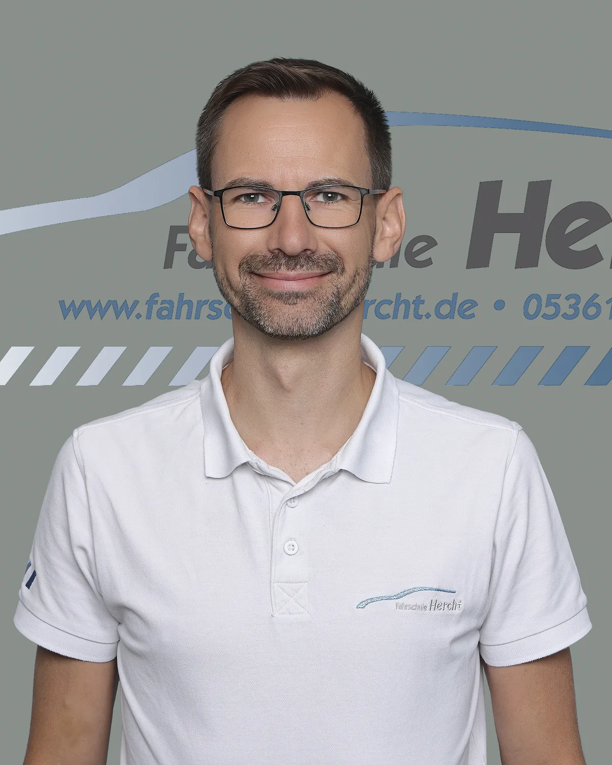 Steven Hercht, Geschäftsführer und Fahrlehrer der Fahrschule Hercht in Wolfsburg